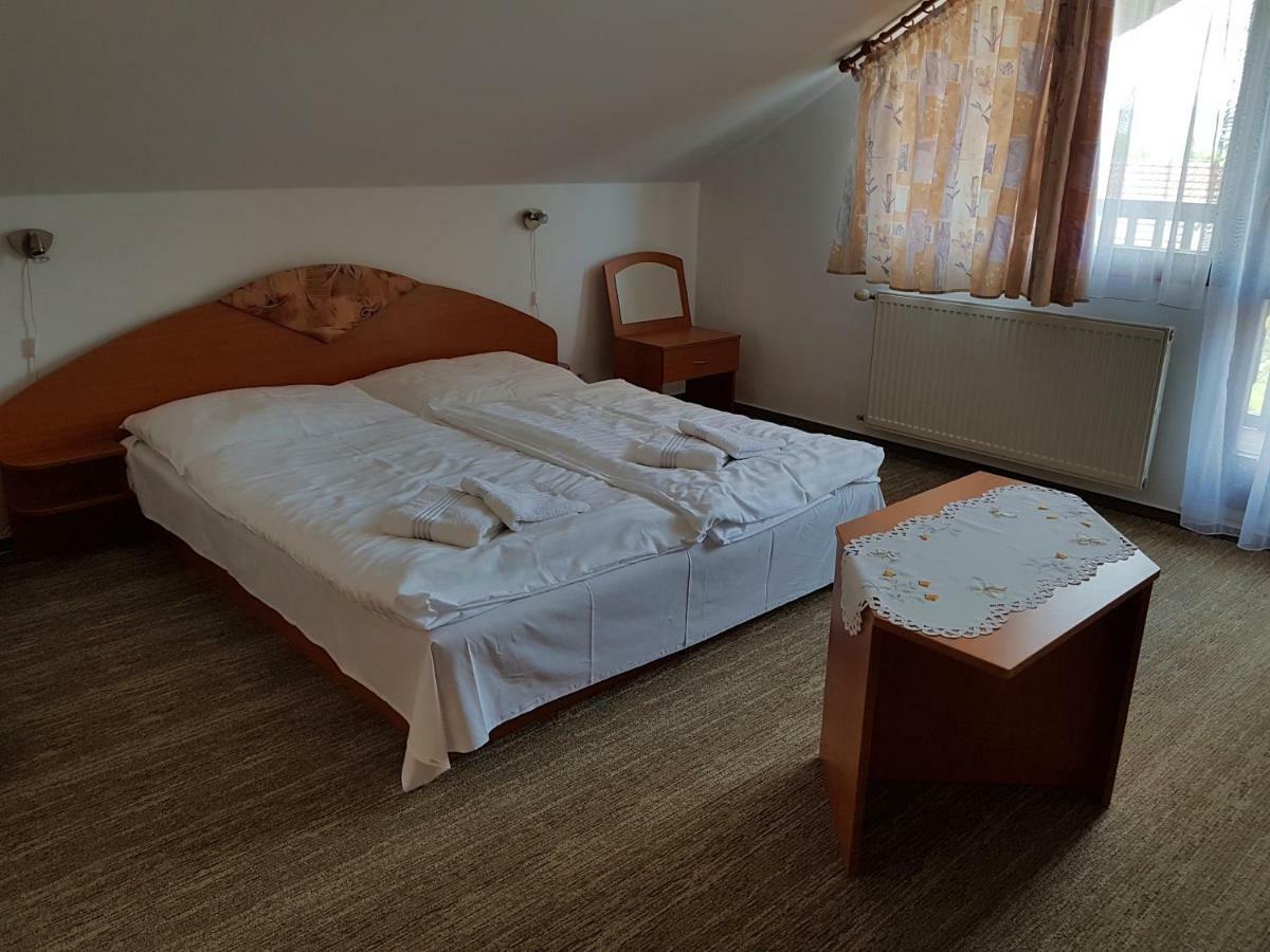 Guest House Boba Štrba Стая снимка